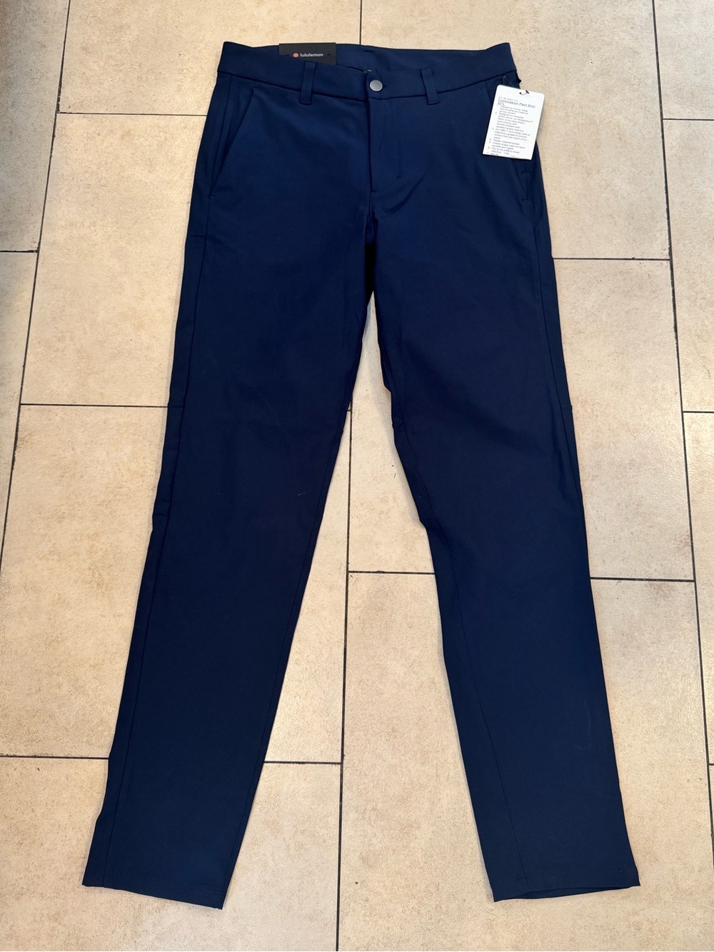 Lululemon Men’s Commission Pants Slim Size 30x32 Navy Blue